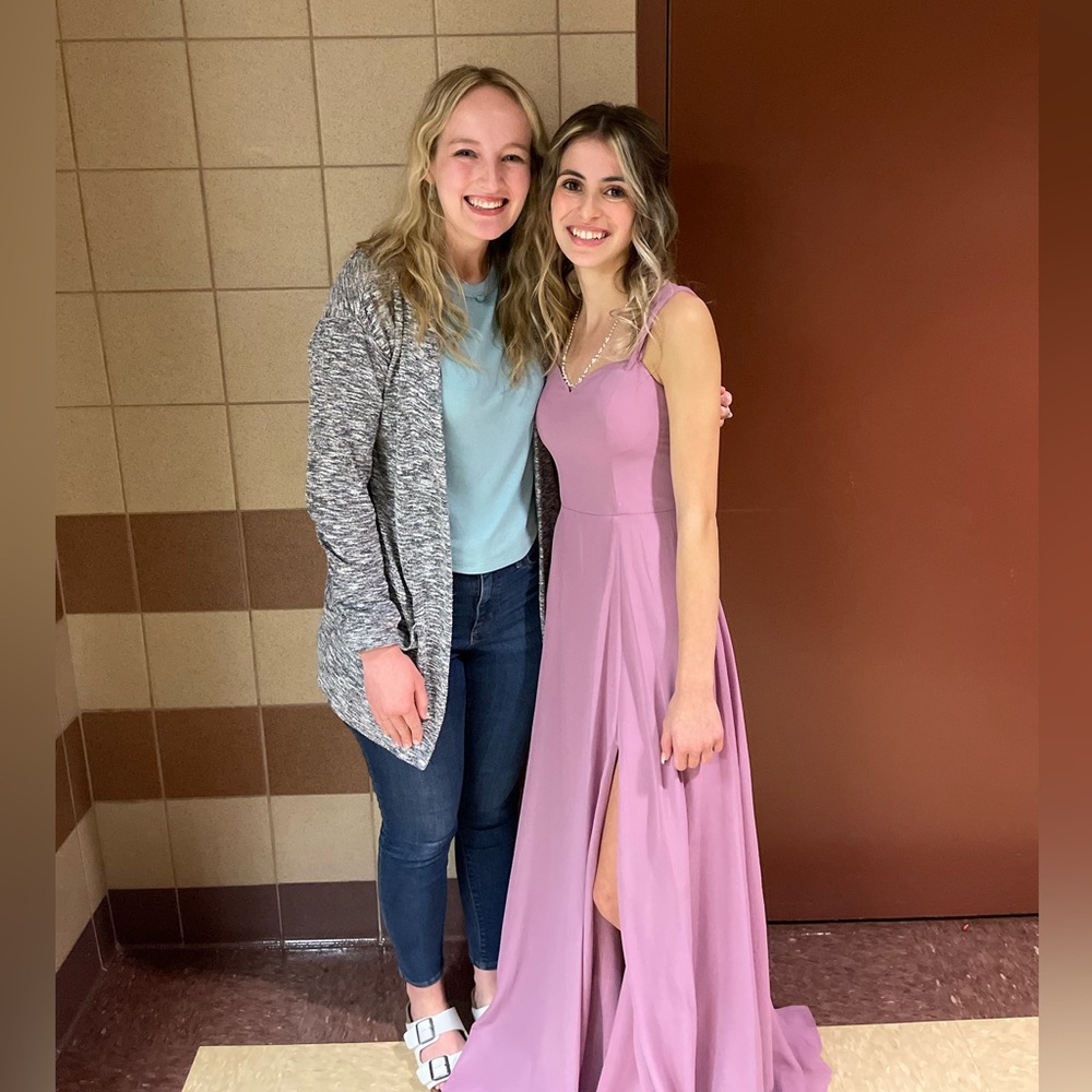 Selling my senior year prom dress size 0